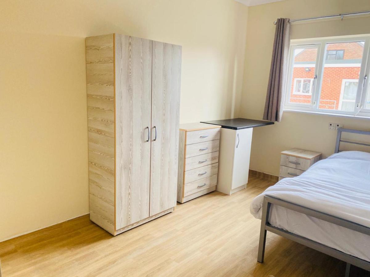 En-Suites Rooms In Northampton Moulton  Екстериор снимка
